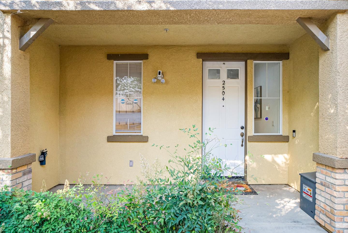 Detail Gallery Image 3 of 43 For 2504 Baton Rouge Dr, San Jose,  CA 95133 - 3 Beds | 3 Baths