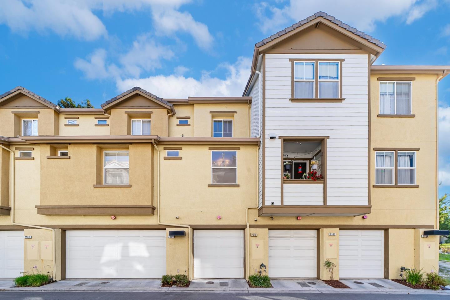 Detail Gallery Image 37 of 43 For 2504 Baton Rouge Dr, San Jose,  CA 95133 - 3 Beds | 3 Baths