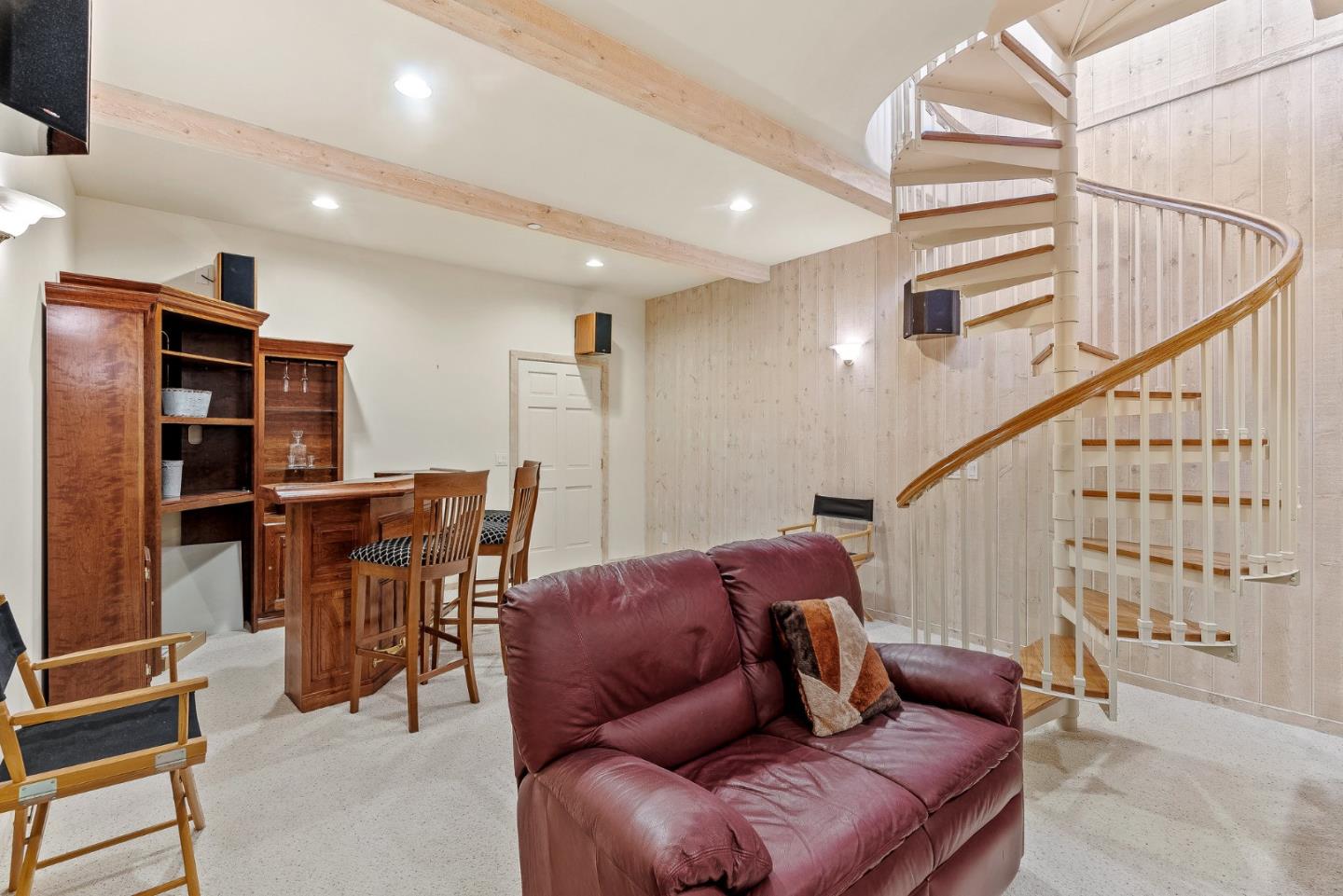 Detail Gallery Image 20 of 32 For 25611 Whip Rd, Monterey,  CA 93940 - 4 Beds | 3/1 Baths