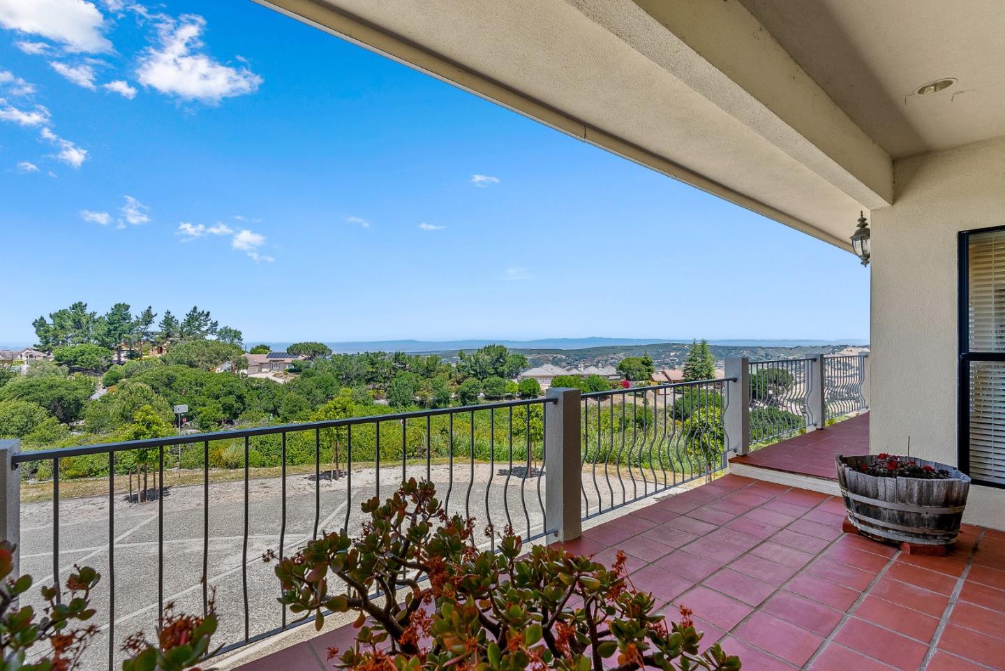 Detail Gallery Image 27 of 32 For 25611 Whip Rd, Monterey,  CA 93940 - 4 Beds | 3/1 Baths