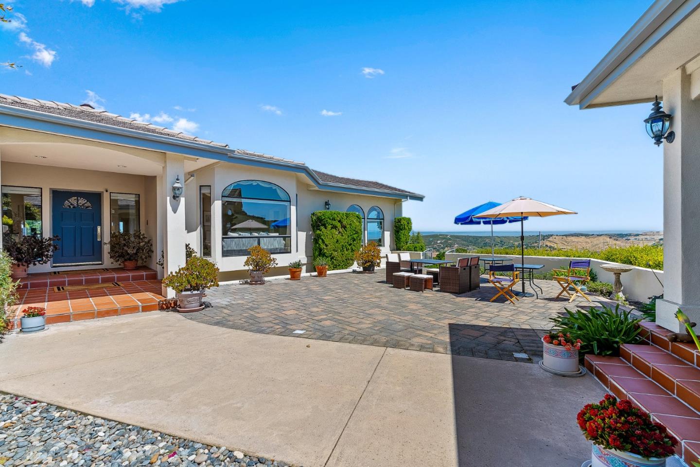 Detail Gallery Image 3 of 32 For 25611 Whip Rd, Monterey,  CA 93940 - 4 Beds | 3/1 Baths