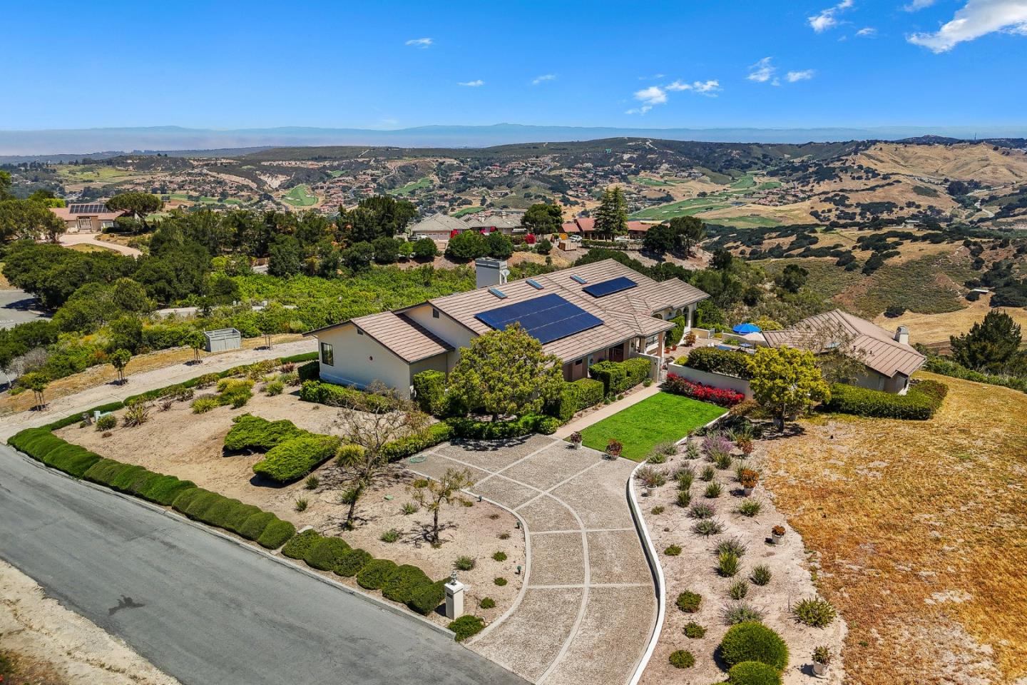 Detail Gallery Image 31 of 32 For 25611 Whip Rd, Monterey,  CA 93940 - 4 Beds | 3/1 Baths