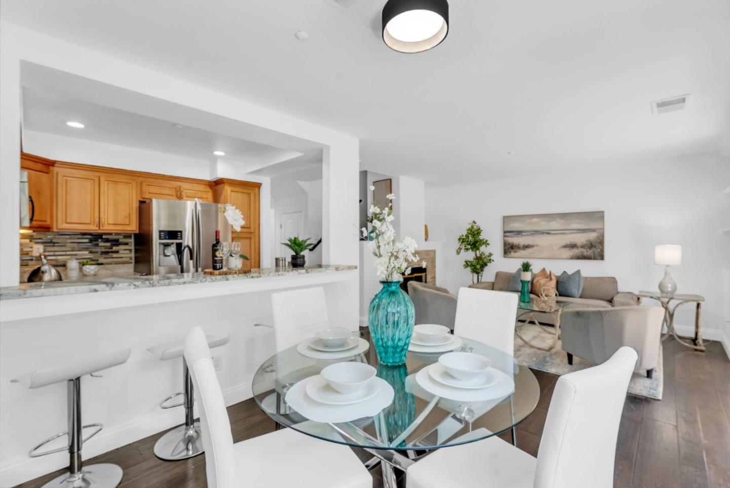 Detail Gallery Image 11 of 77 For 6901 Rodling Dr #C,  San Jose,  CA 95138 - 3 Beds | 2/1 Baths