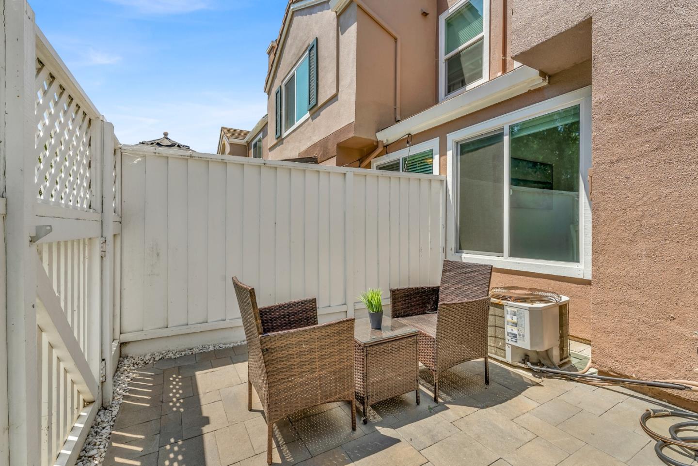Detail Gallery Image 19 of 77 For 6901 Rodling Dr #C,  San Jose,  CA 95138 - 3 Beds | 2/1 Baths