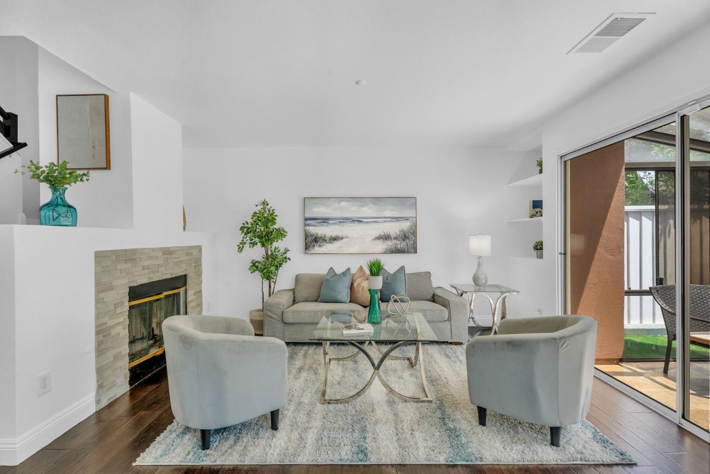 Detail Gallery Image 2 of 77 For 6901 Rodling Dr #C,  San Jose,  CA 95138 - 3 Beds | 2/1 Baths