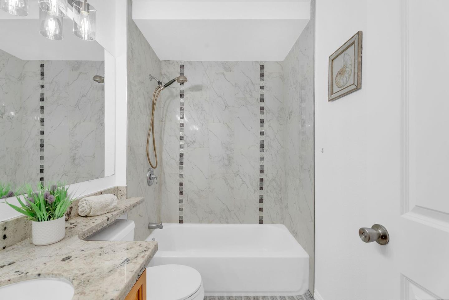 Detail Gallery Image 23 of 77 For 6901 Rodling Dr #C,  San Jose,  CA 95138 - 3 Beds | 2/1 Baths