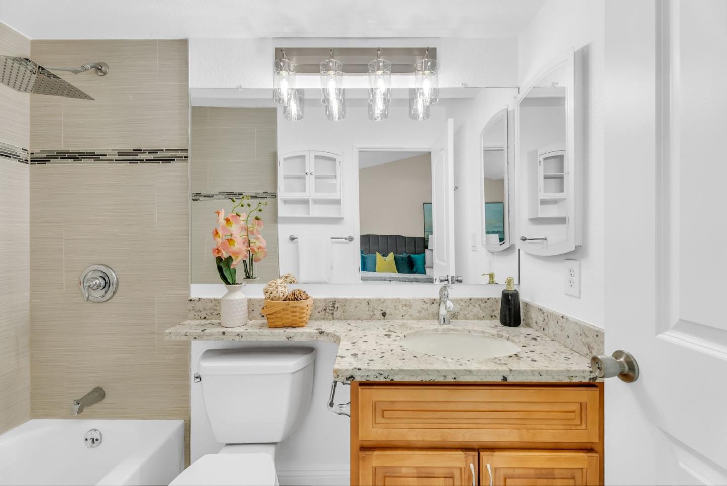 Detail Gallery Image 33 of 77 For 6901 Rodling Dr #C,  San Jose,  CA 95138 - 3 Beds | 2/1 Baths