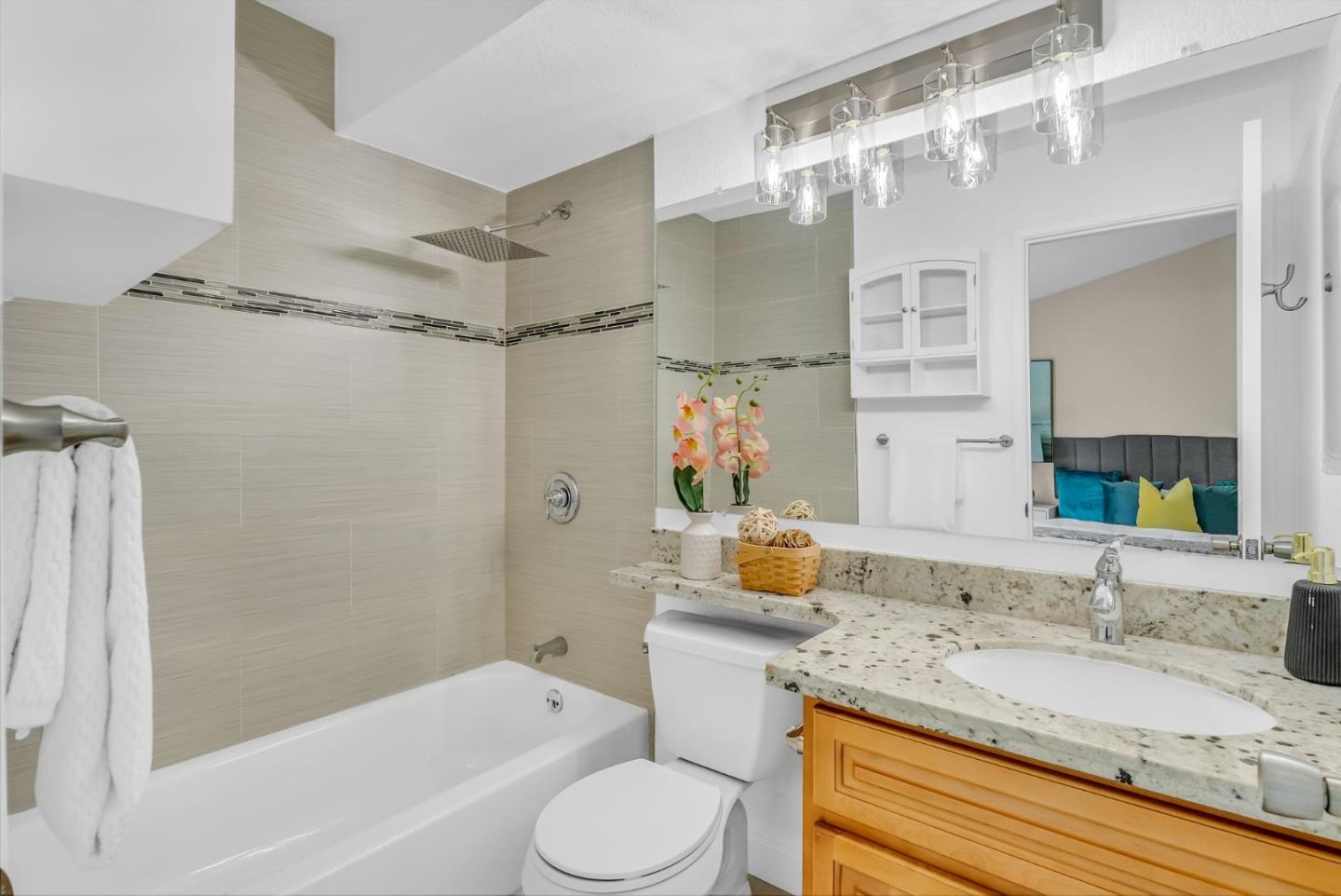 Detail Gallery Image 34 of 77 For 6901 Rodling Dr #C,  San Jose,  CA 95138 - 3 Beds | 2/1 Baths