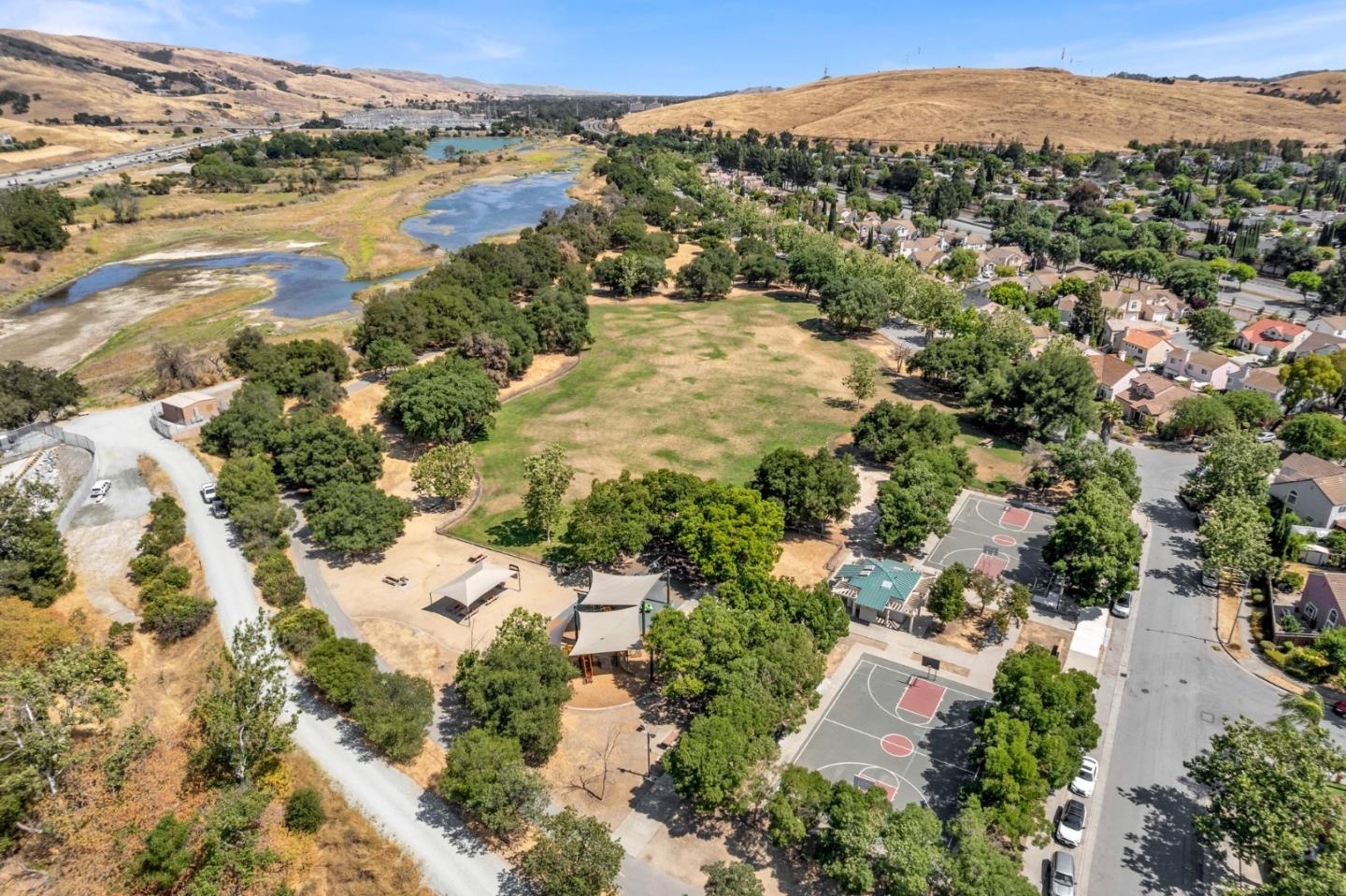 Detail Gallery Image 44 of 77 For 6901 Rodling Dr #C,  San Jose,  CA 95138 - 3 Beds | 2/1 Baths