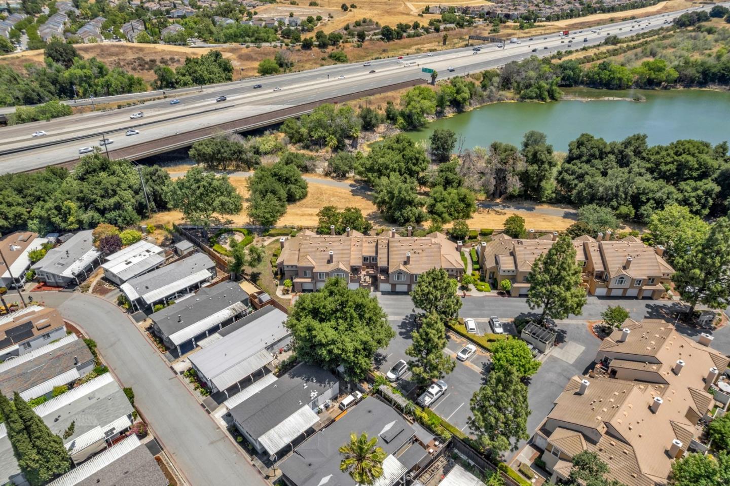 Detail Gallery Image 51 of 77 For 6901 Rodling Dr #C,  San Jose,  CA 95138 - 3 Beds | 2/1 Baths