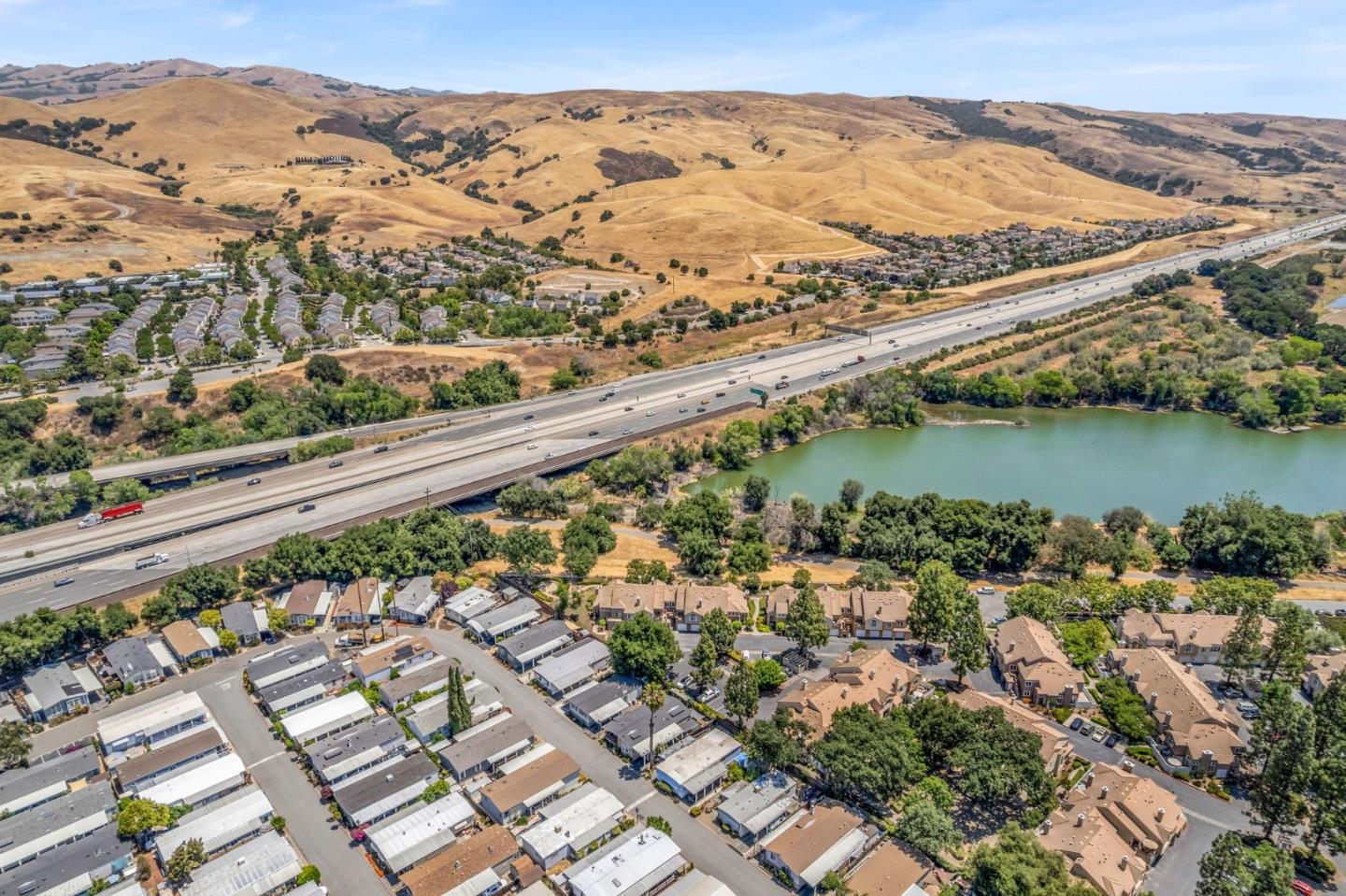 Detail Gallery Image 52 of 77 For 6901 Rodling Dr #C,  San Jose,  CA 95138 - 3 Beds | 2/1 Baths