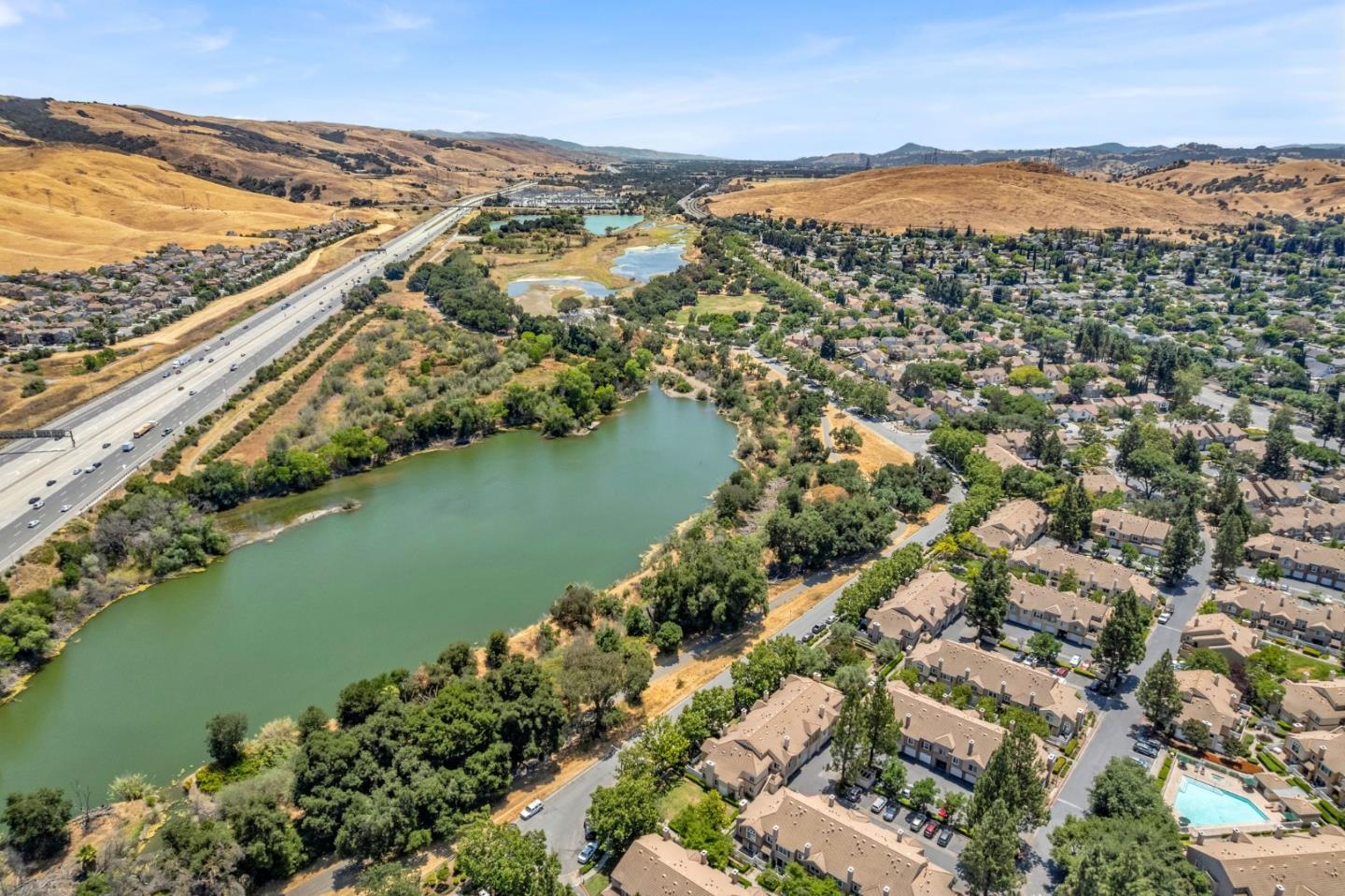Detail Gallery Image 54 of 77 For 6901 Rodling Dr #C,  San Jose,  CA 95138 - 3 Beds | 2/1 Baths
