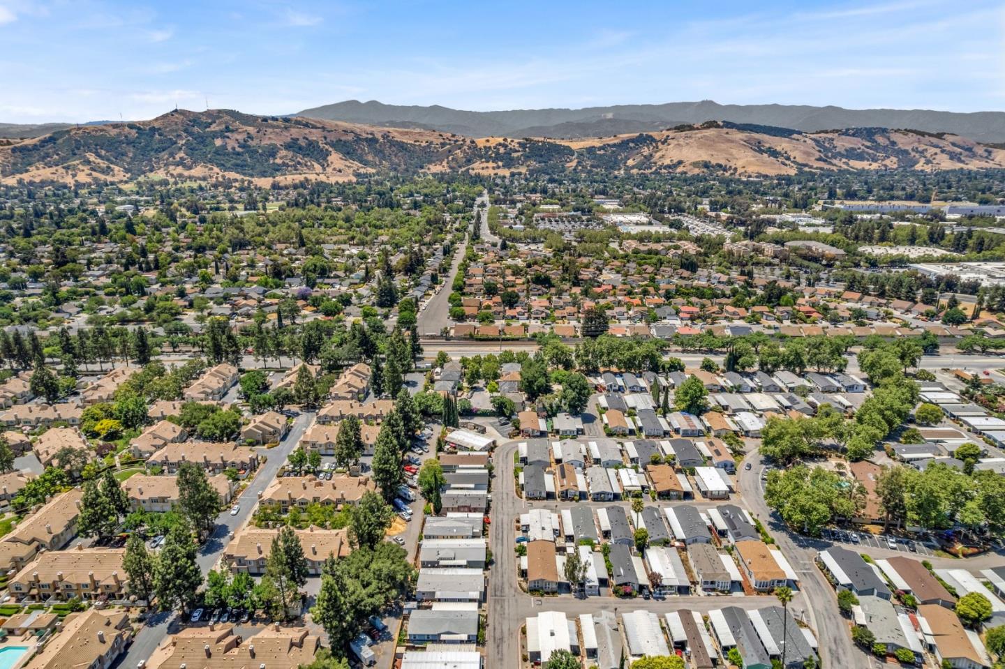 Detail Gallery Image 56 of 77 For 6901 Rodling Dr #C,  San Jose,  CA 95138 - 3 Beds | 2/1 Baths
