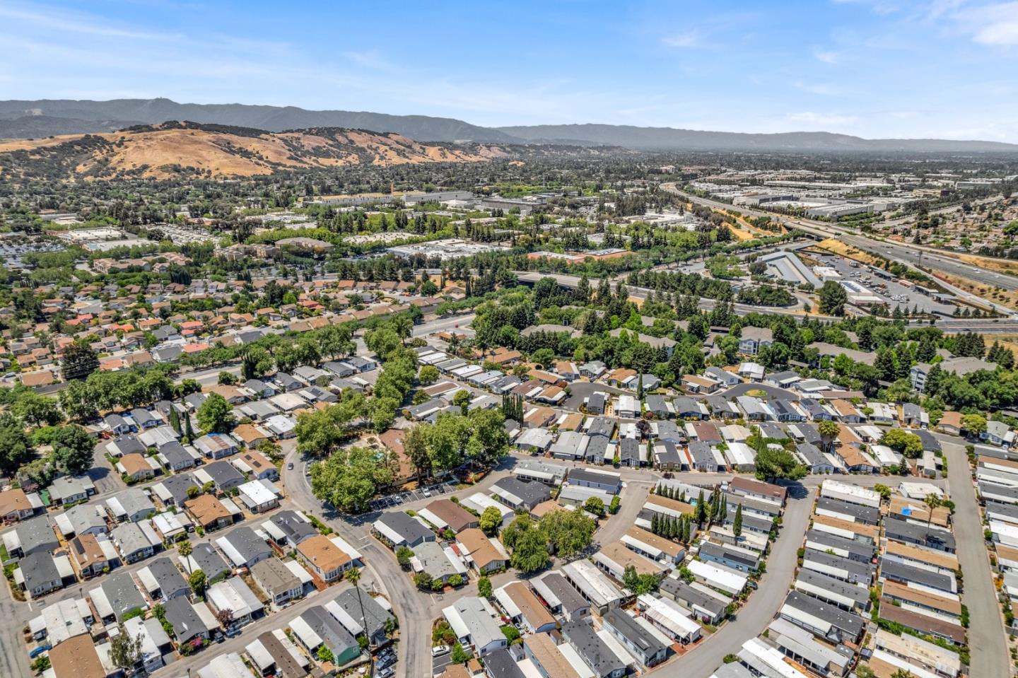 Detail Gallery Image 57 of 77 For 6901 Rodling Dr #C,  San Jose,  CA 95138 - 3 Beds | 2/1 Baths