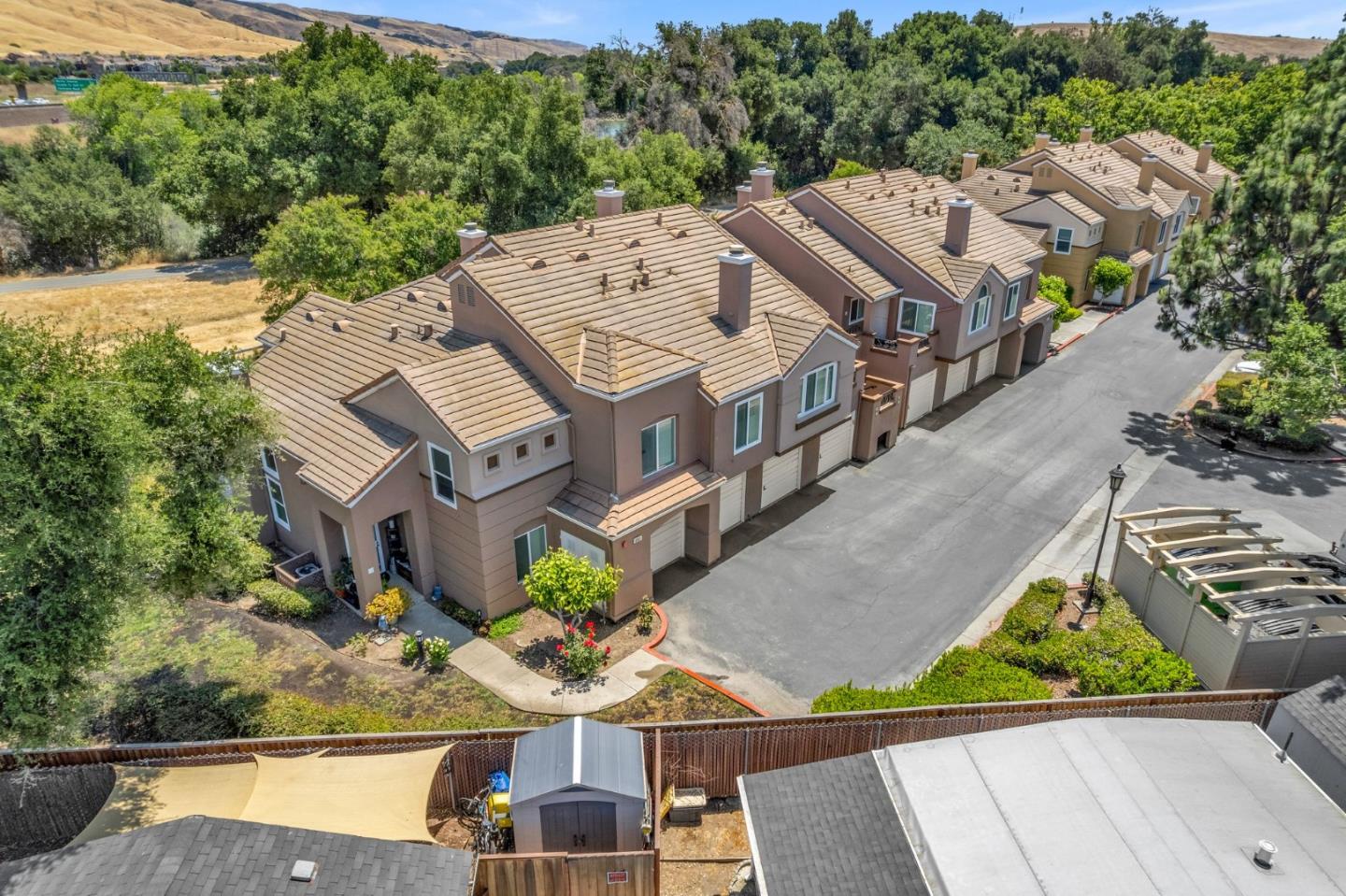Detail Gallery Image 72 of 77 For 6901 Rodling Dr #C,  San Jose,  CA 95138 - 3 Beds | 2/1 Baths