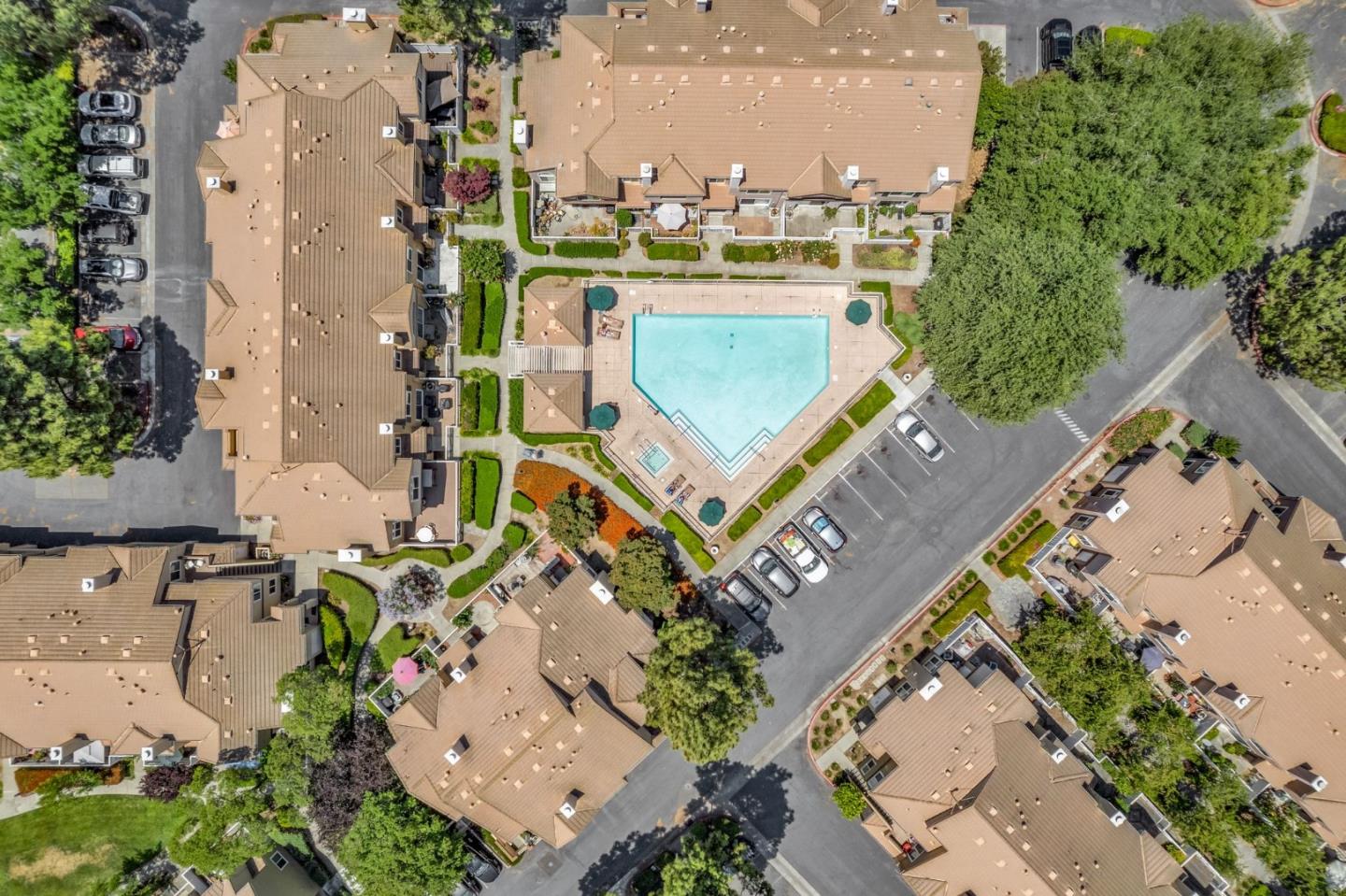 Detail Gallery Image 77 of 77 For 6901 Rodling Dr #C,  San Jose,  CA 95138 - 3 Beds | 2/1 Baths