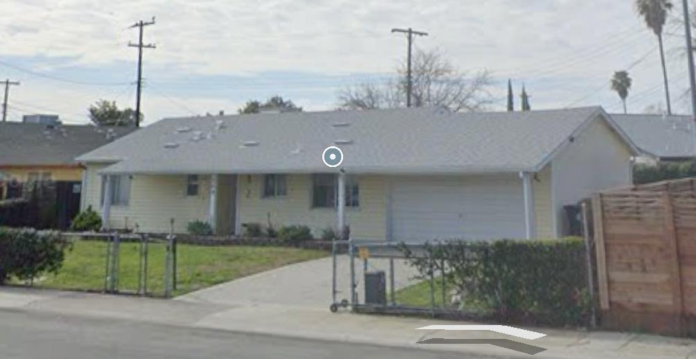 Detail Gallery Image 2 of 14 For 389 Lindley Dr, Sacramento,  CA 95815 - 3 Beds | 2 Baths