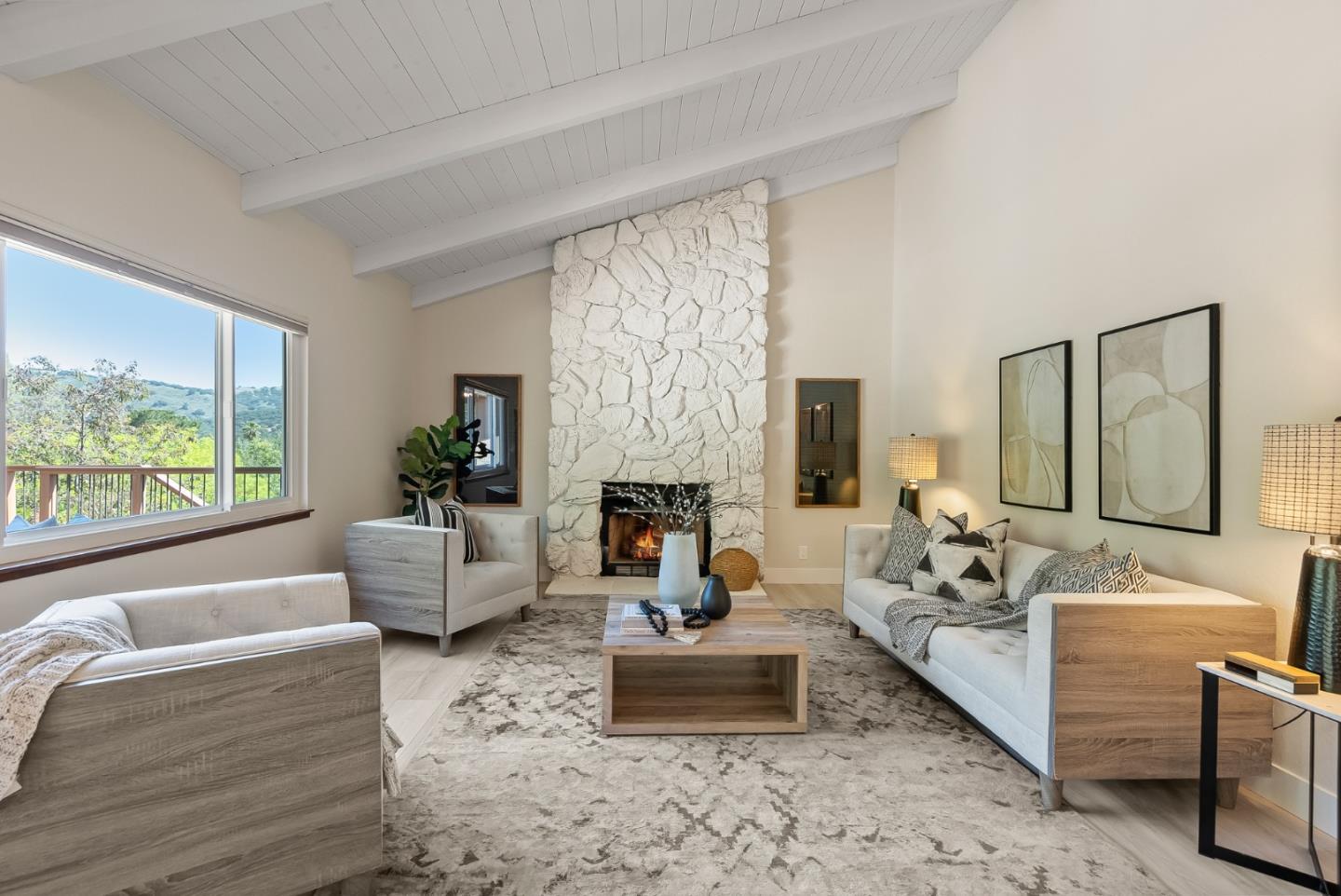 Detail Gallery Image 10 of 39 For 17151 Parkview Dr, Morgan Hill,  CA 95037 - 4 Beds | 2/1 Baths