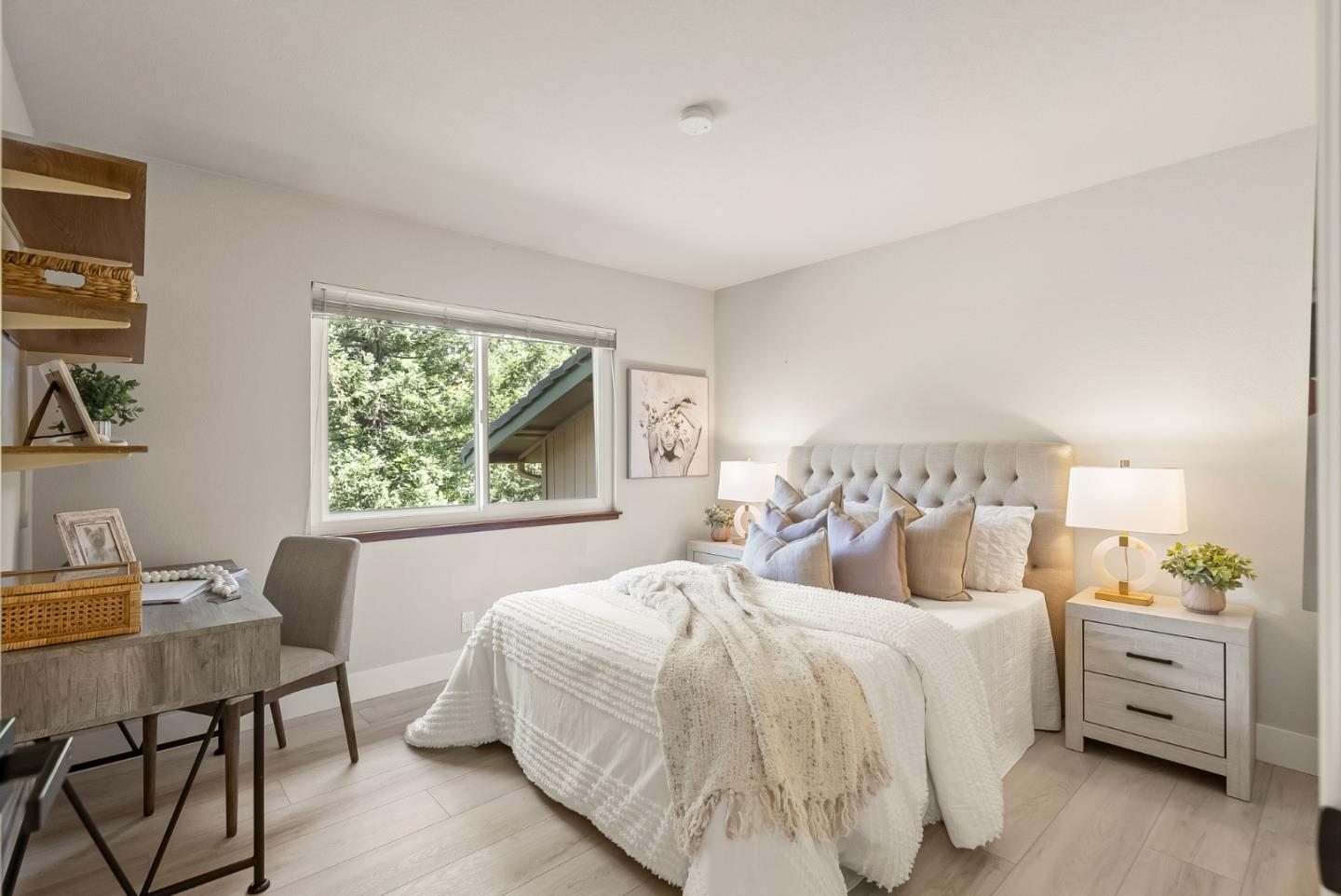 Detail Gallery Image 14 of 39 For 17151 Parkview Dr, Morgan Hill,  CA 95037 - 4 Beds | 2/1 Baths