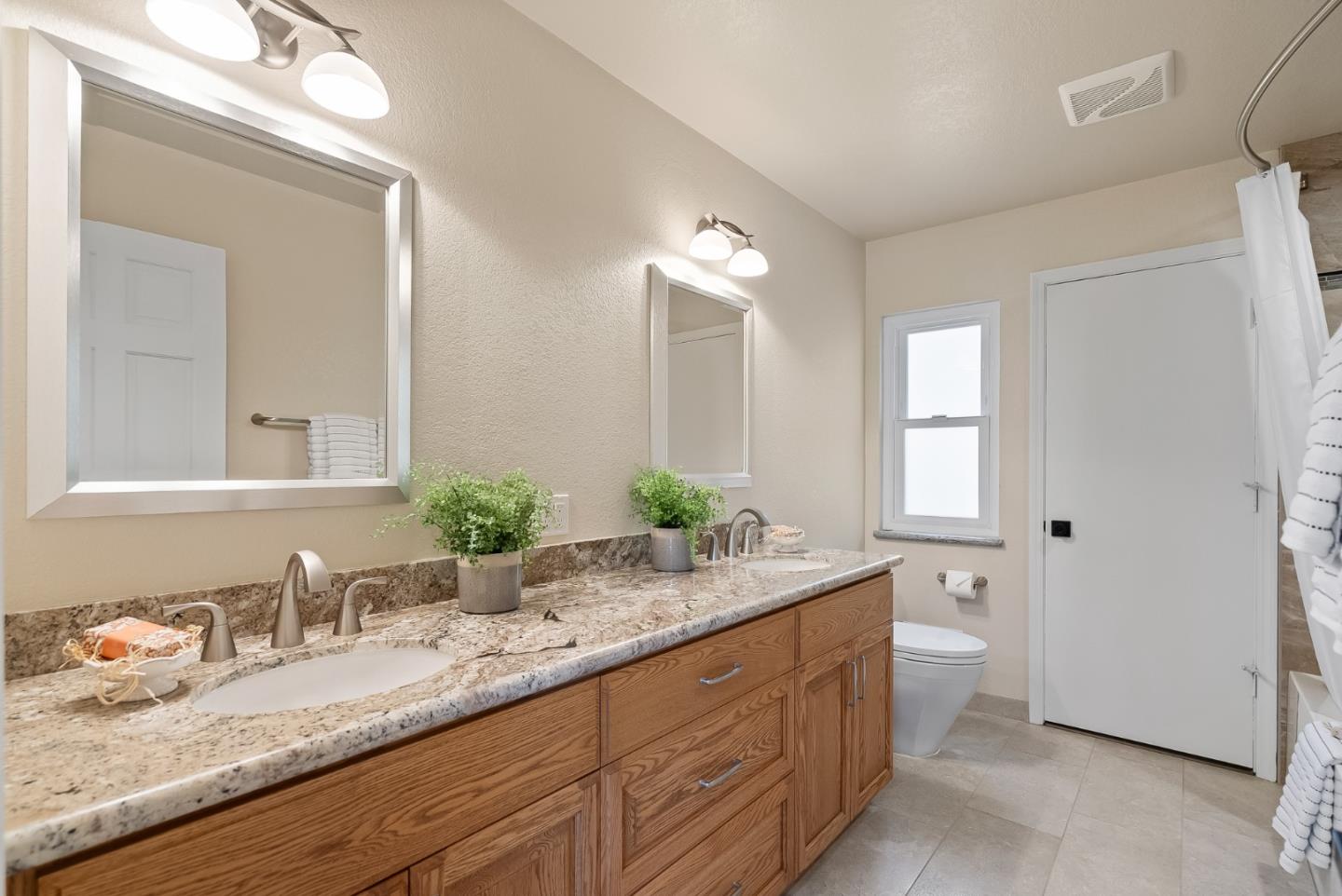 Detail Gallery Image 16 of 39 For 17151 Parkview Dr, Morgan Hill,  CA 95037 - 4 Beds | 2/1 Baths
