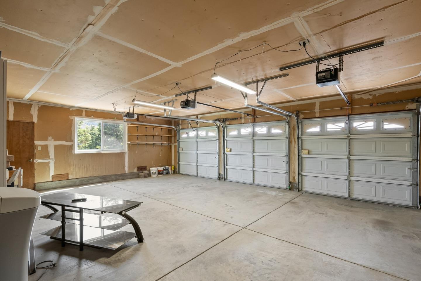 Detail Gallery Image 29 of 39 For 17151 Parkview Dr, Morgan Hill,  CA 95037 - 4 Beds | 2/1 Baths