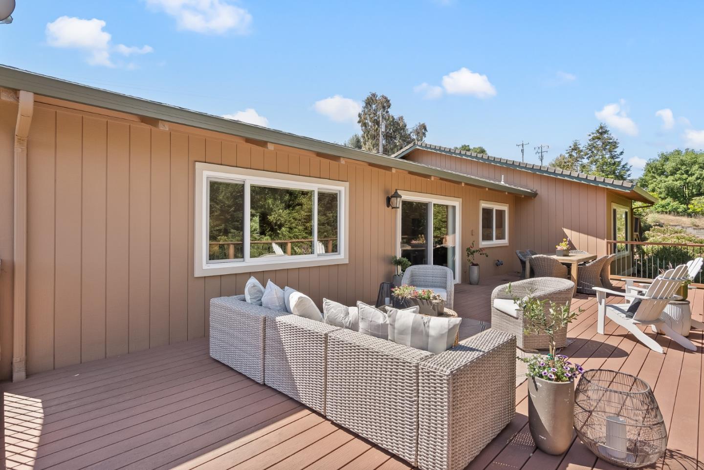 Detail Gallery Image 33 of 39 For 17151 Parkview Dr, Morgan Hill,  CA 95037 - 4 Beds | 2/1 Baths