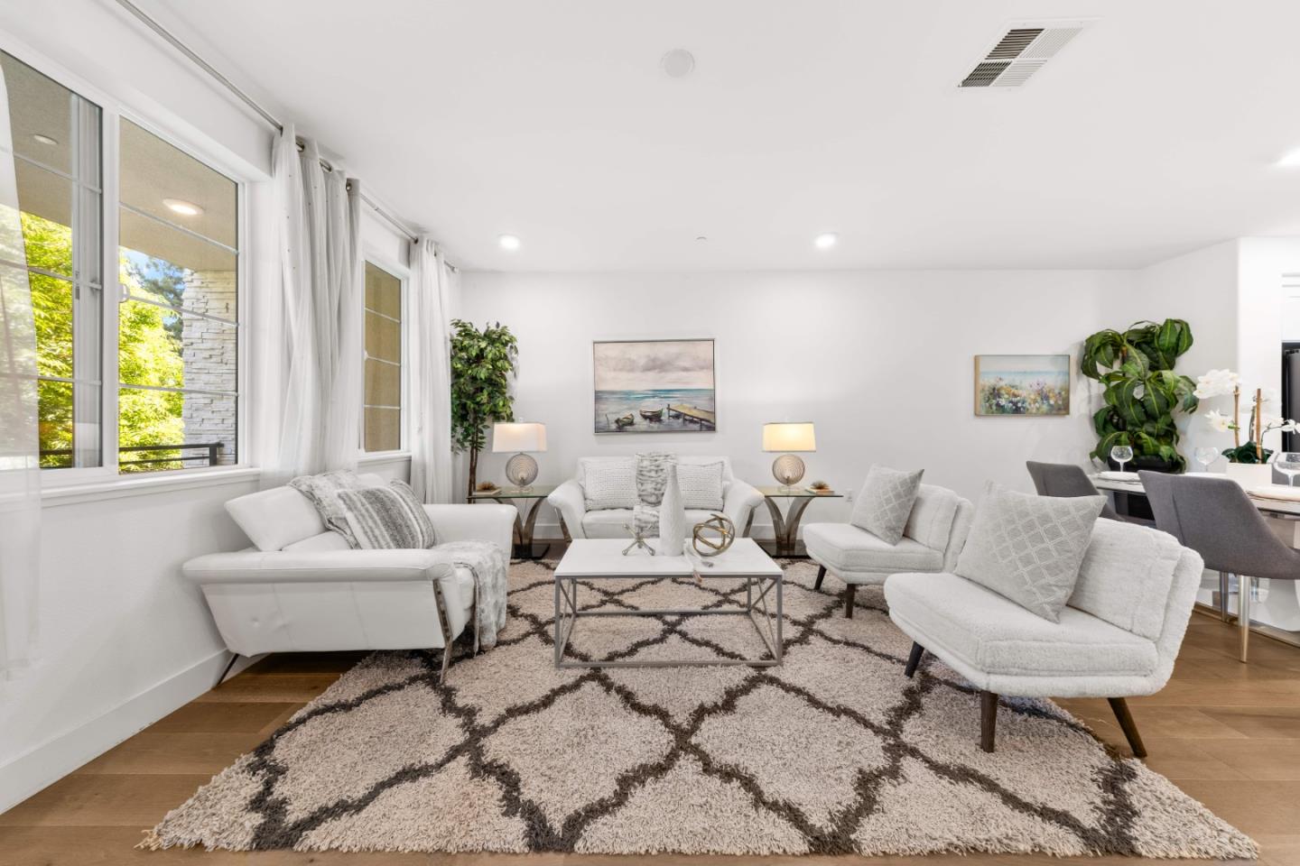 Detail Gallery Image 16 of 43 For 395 Rhythm Ln, Hayward,  CA 94544 - 4 Beds | 3/1 Baths