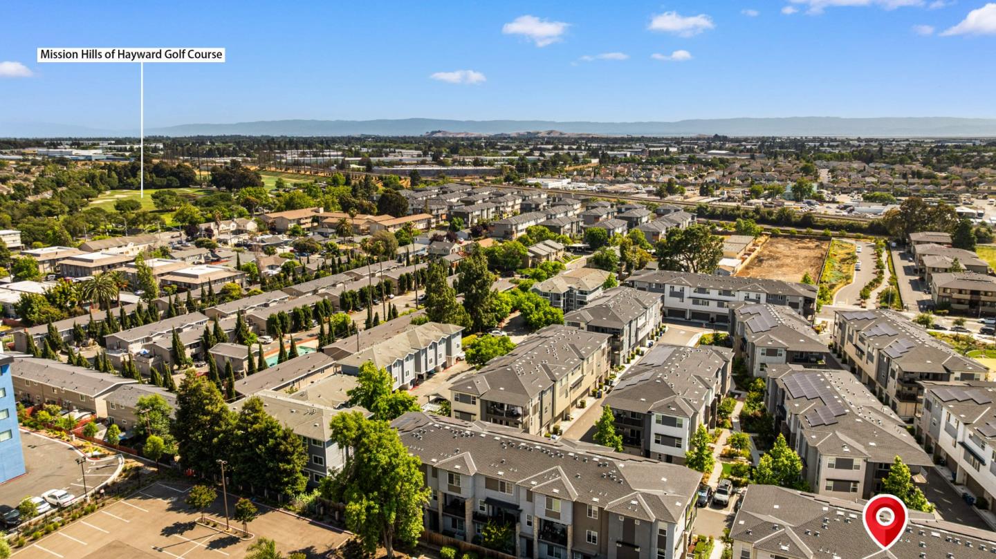 Detail Gallery Image 3 of 43 For 395 Rhythm Ln, Hayward,  CA 94544 - 4 Beds | 3/1 Baths