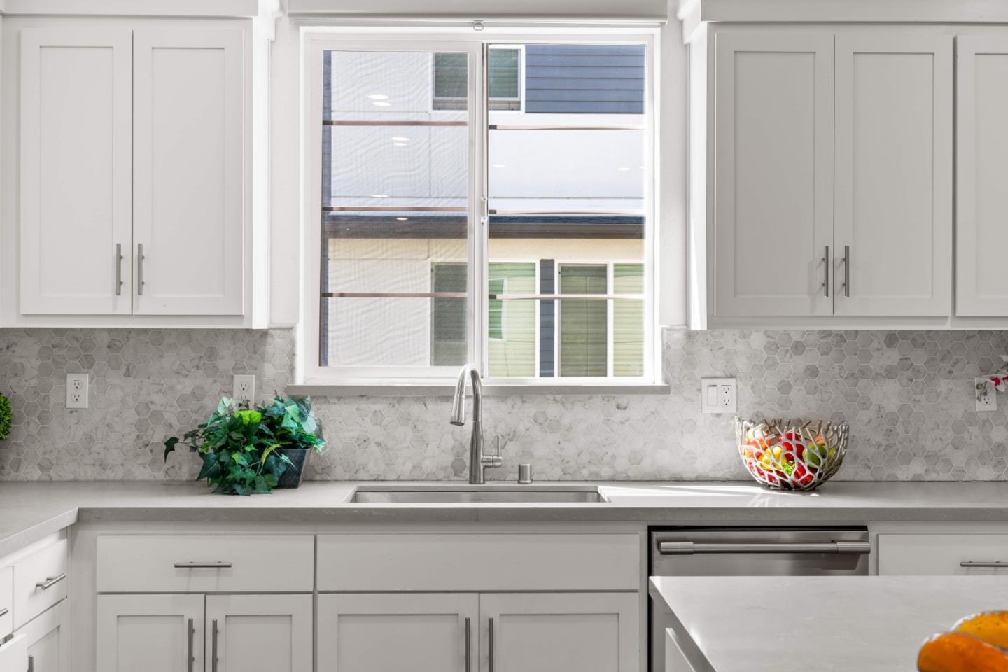 Detail Gallery Image 38 of 43 For 395 Rhythm Ln, Hayward,  CA 94544 - 4 Beds | 3/1 Baths