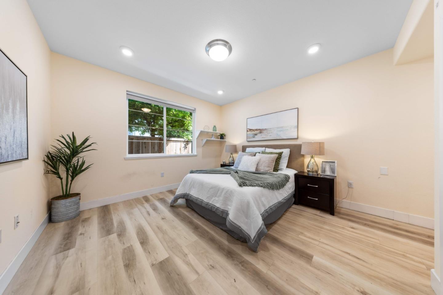 Detail Gallery Image 8 of 43 For 395 Rhythm Ln, Hayward,  CA 94544 - 4 Beds | 3/1 Baths