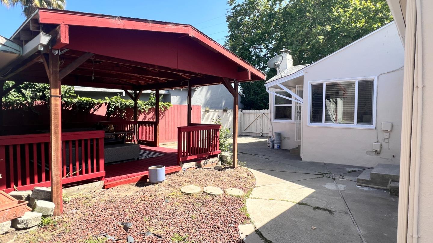 Detail Gallery Image 50 of 67 For 15958 via Descanso, San Lorenzo,  CA 94580 - 4 Beds | 2 Baths
