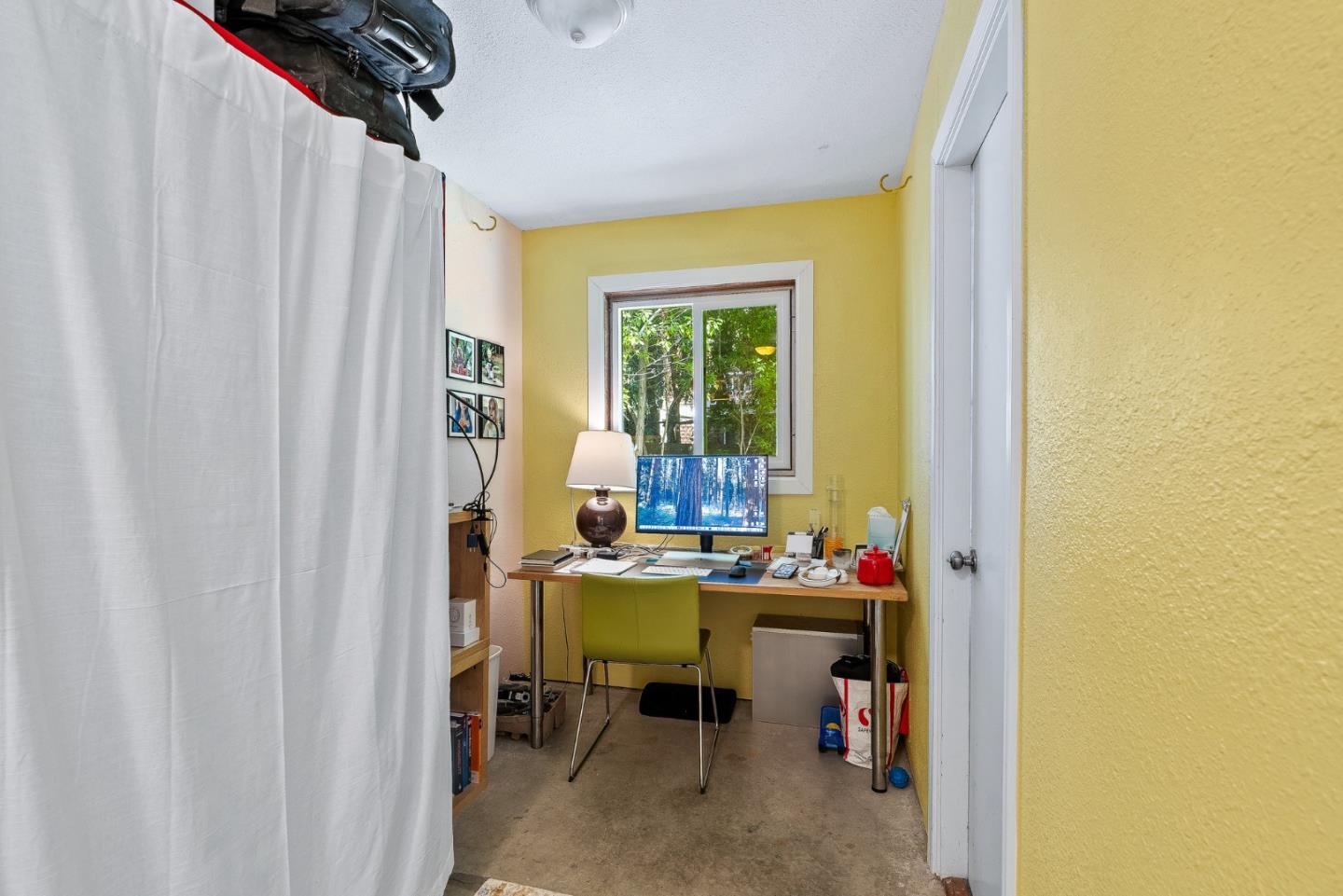 Detail Gallery Image 17 of 44 For 810 Cambridge Ave, Menlo Park,  CA 94025 - – Beds | – Baths