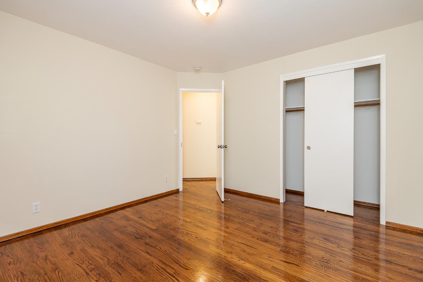 Detail Gallery Image 22 of 44 For 810 Cambridge Ave, Menlo Park,  CA 94025 - – Beds | – Baths