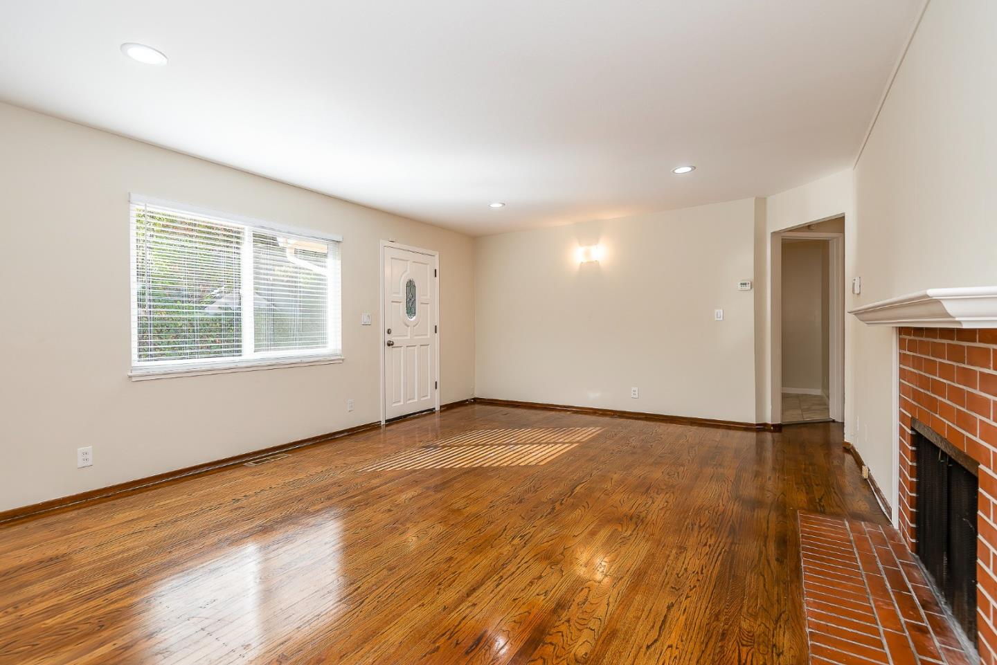 Detail Gallery Image 31 of 44 For 810 Cambridge Ave, Menlo Park,  CA 94025 - – Beds | – Baths