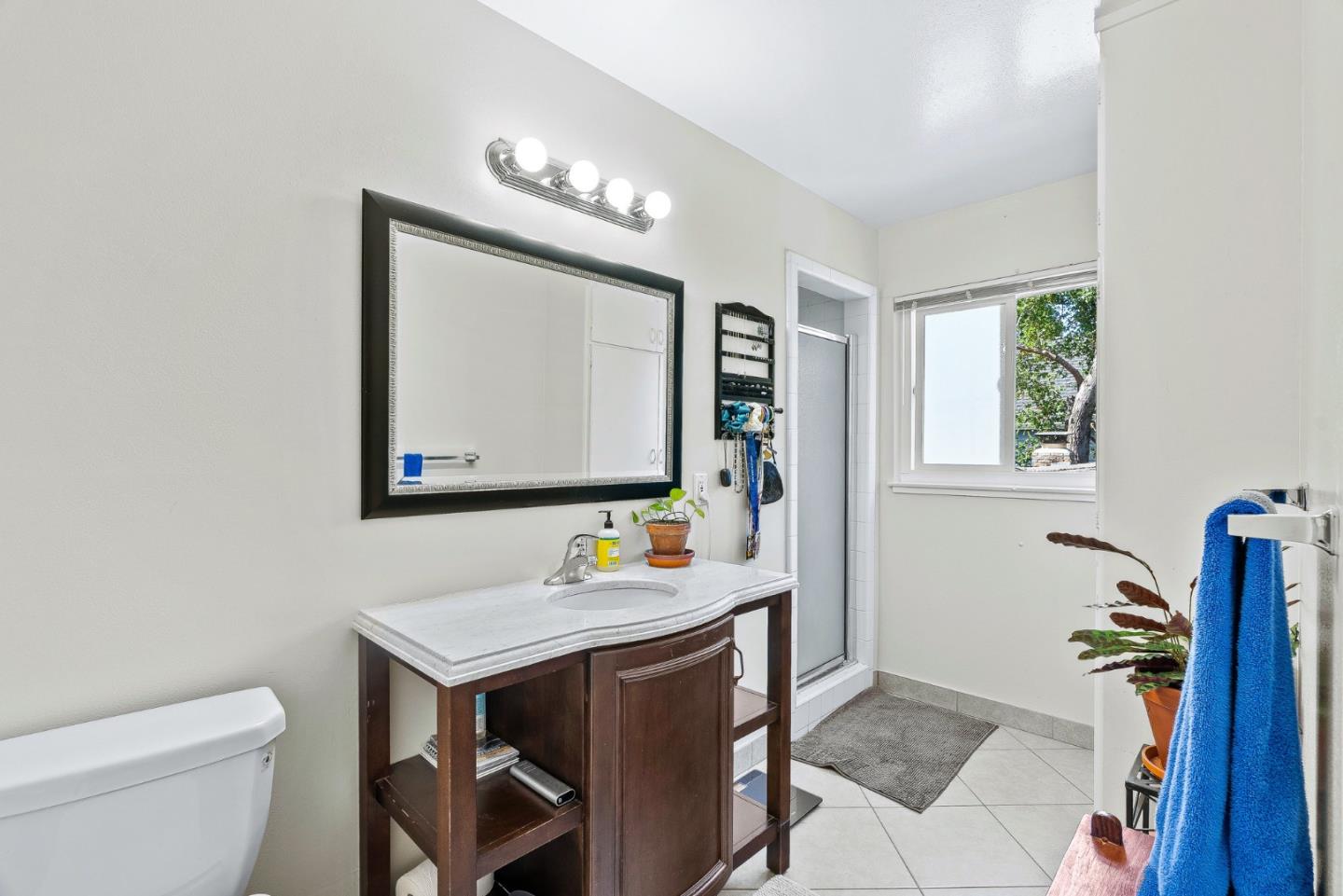 Detail Gallery Image 8 of 44 For 810 Cambridge Ave, Menlo Park,  CA 94025 - – Beds | – Baths