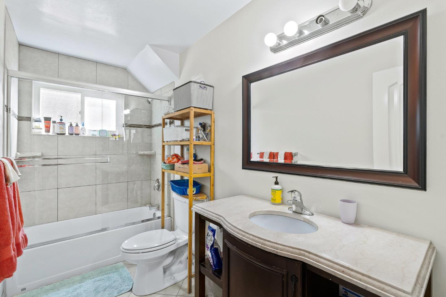 Detail Gallery Image 9 of 44 For 810 Cambridge Ave, Menlo Park,  CA 94025 - – Beds | – Baths