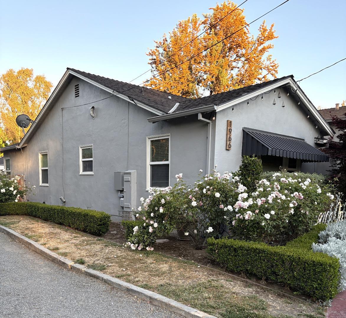 Detail Gallery Image 18 of 27 For 1966 Almaden Rd, San Jose,  CA 95125 - 3 Beds | 1/1 Baths