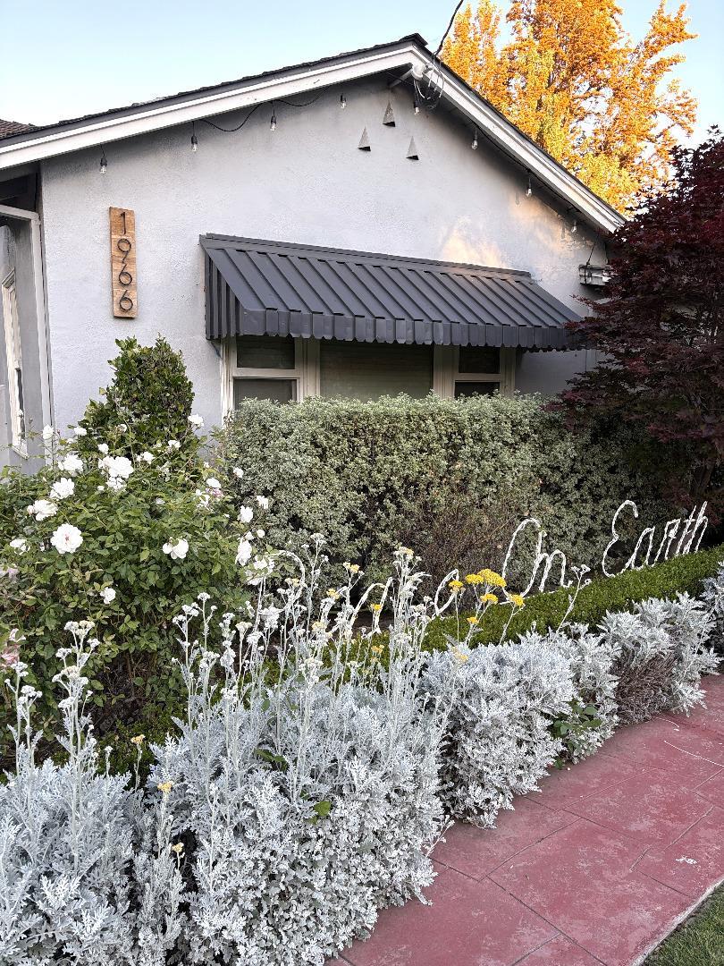 Detail Gallery Image 8 of 27 For 1966 Almaden Rd, San Jose,  CA 95125 - 3 Beds | 1/1 Baths