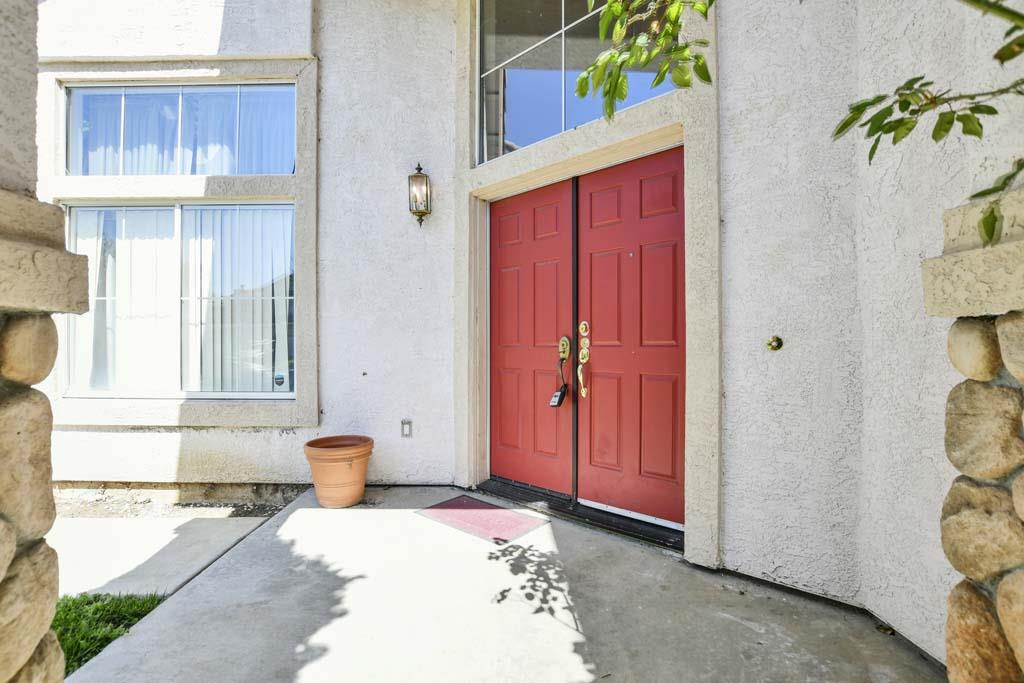 Detail Gallery Image 5 of 39 For 2017 Asilomar Dr, Antioch,  CA 94509 - 5 Beds | 3 Baths