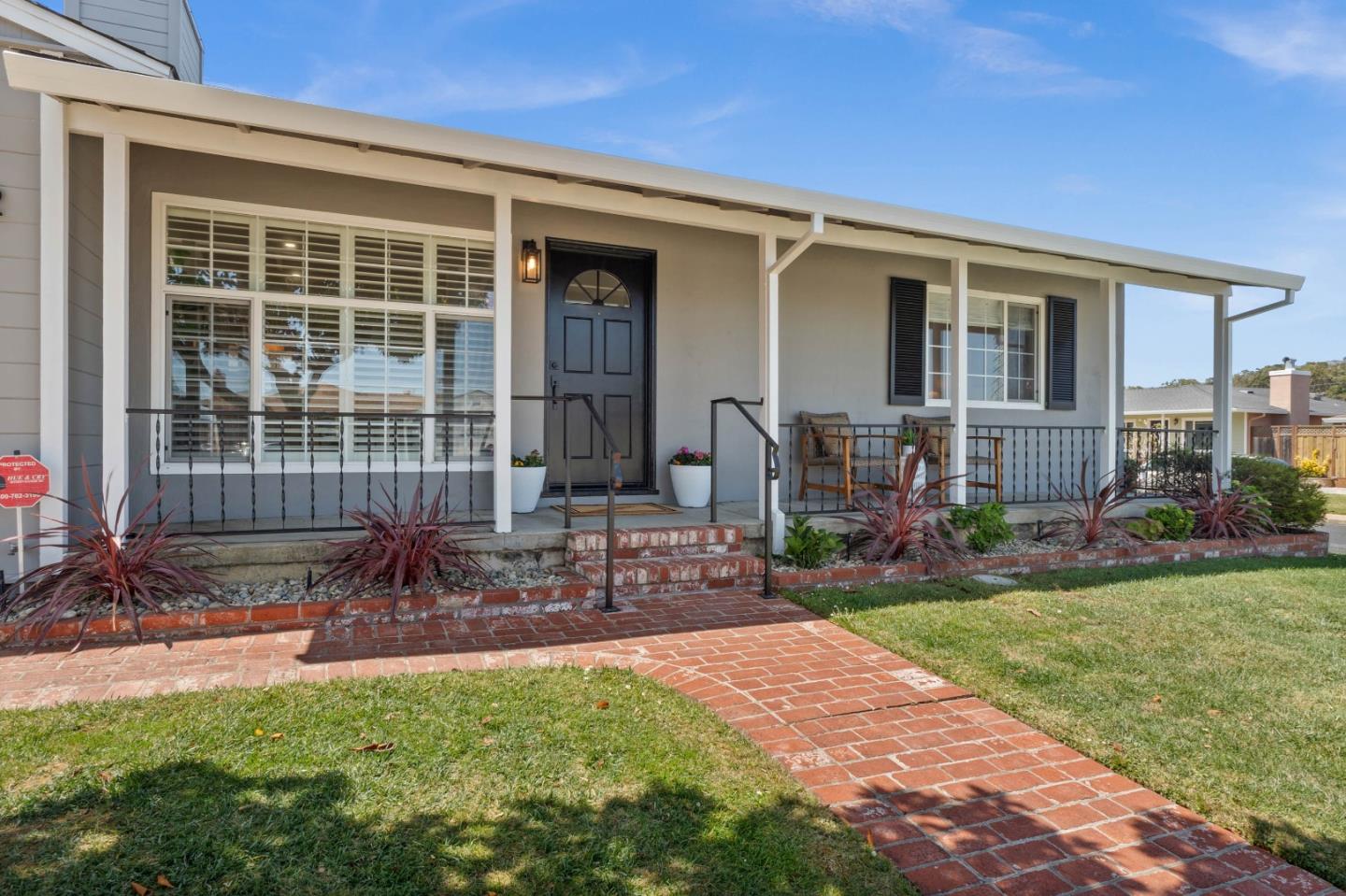 Detail Gallery Image 6 of 29 For 172 Lacrosse Ave, South San Francisco,  CA 94080 - 3 Beds | 2 Baths