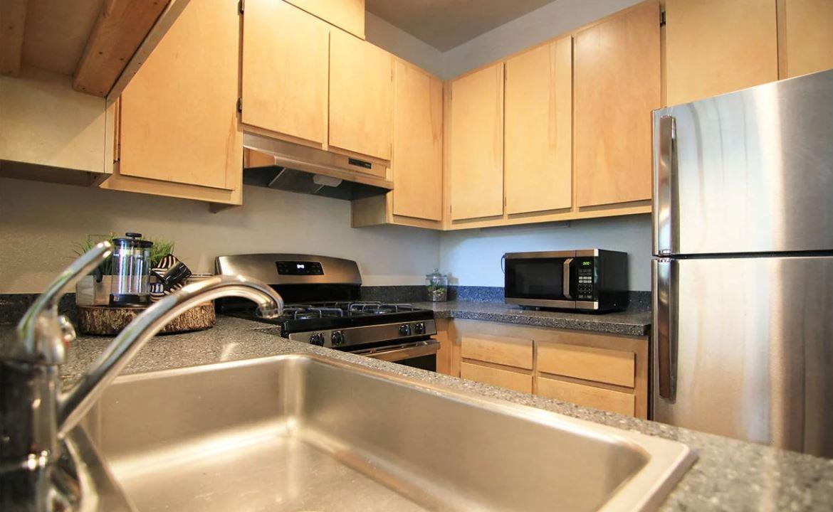 Detail Gallery Image 5 of 9 For 1476 Lincoln Ave, San Rafael,  CA 94901 - – Beds | – Baths