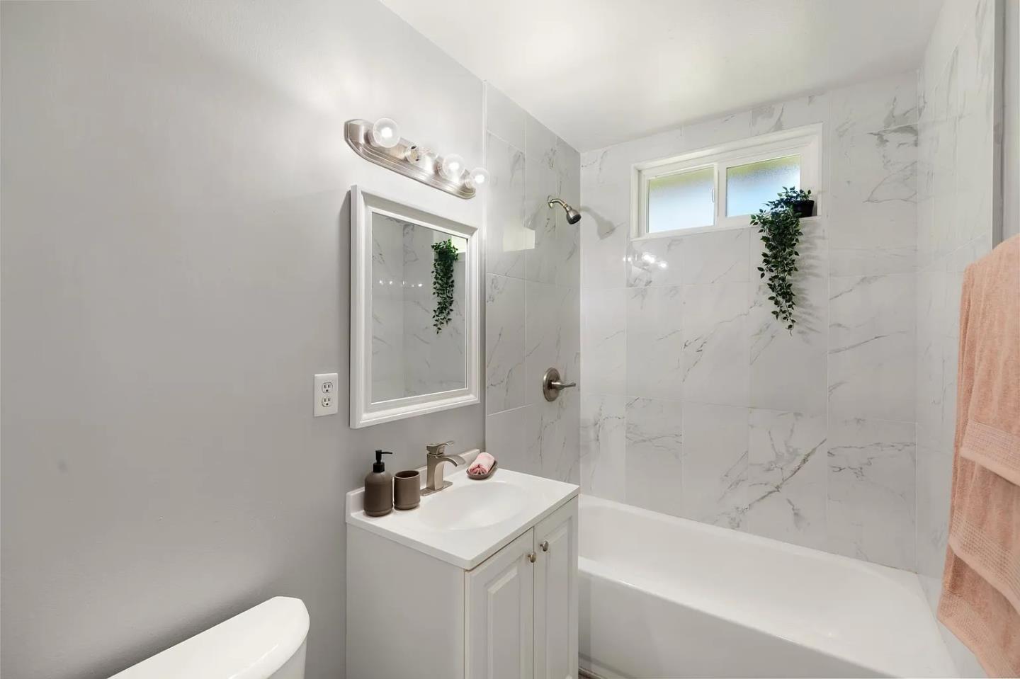 Detail Gallery Image 17 of 29 For 695 W Valley Dr, Campbell,  CA 95008 - – Beds | – Baths