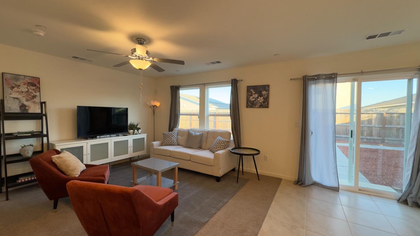 Detail Gallery Image 5 of 28 For 248 Grand Canyon Ct, Merced,  CA 95341 - 4 Beds | 2 Baths