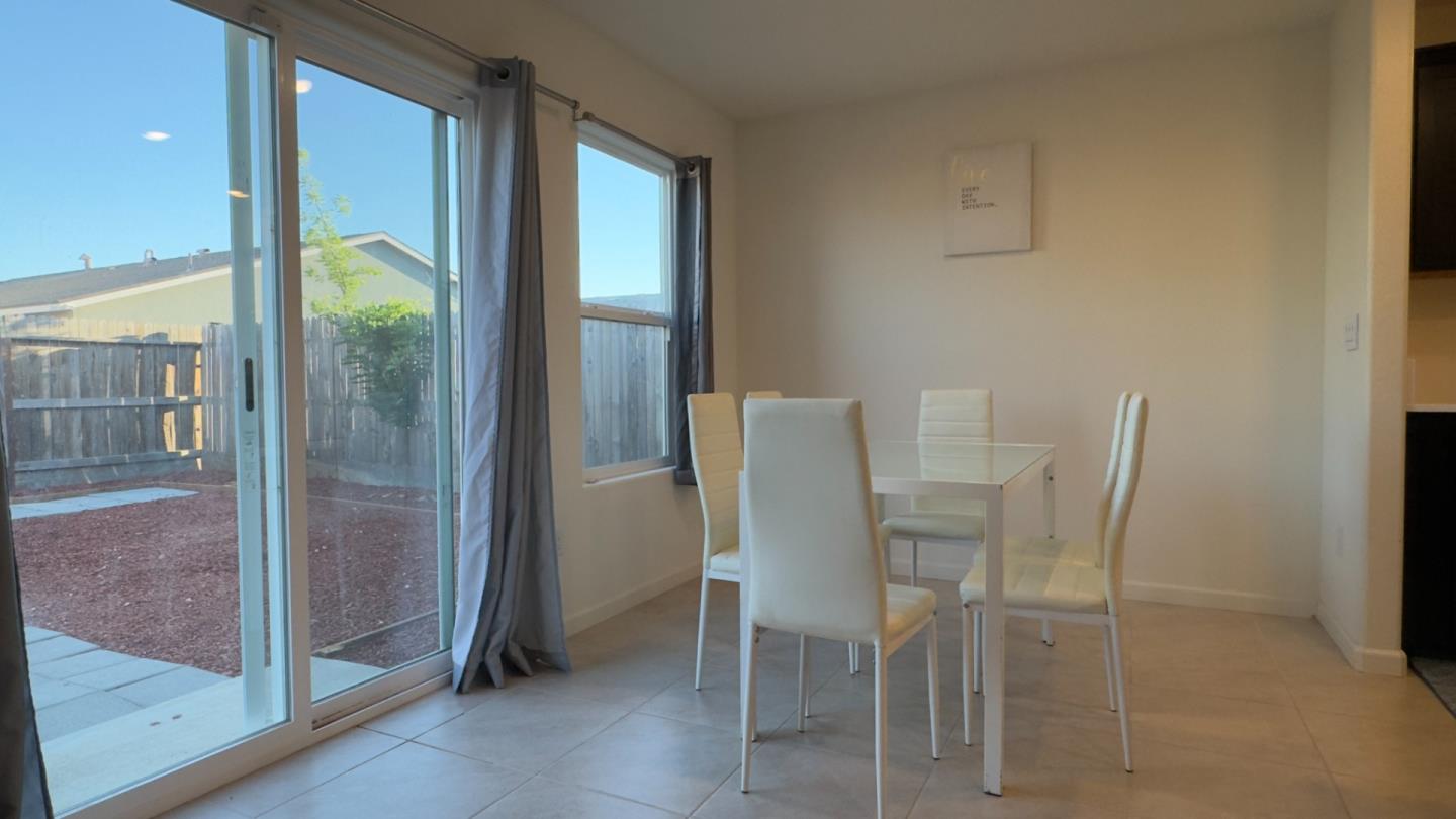 Detail Gallery Image 9 of 28 For 248 Grand Canyon Ct, Merced,  CA 95341 - 4 Beds | 2 Baths
