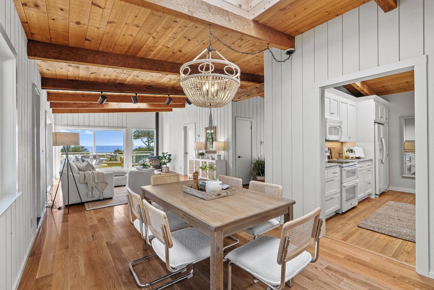 Detail Gallery Image 17 of 46 For 664 Bayview Dr, Aptos,  CA 95003 - 5 Beds | 3 Baths