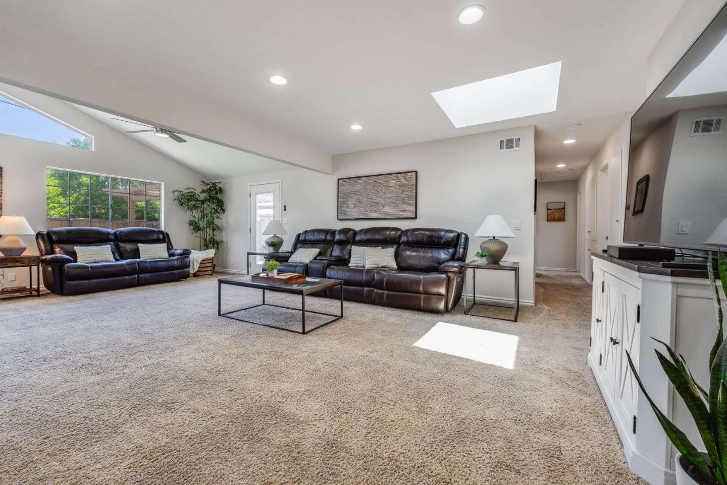 Detail Gallery Image 7 of 32 For 832 Penitencia St, Milpitas,  CA 95035 - 3 Beds | 1/1 Baths
