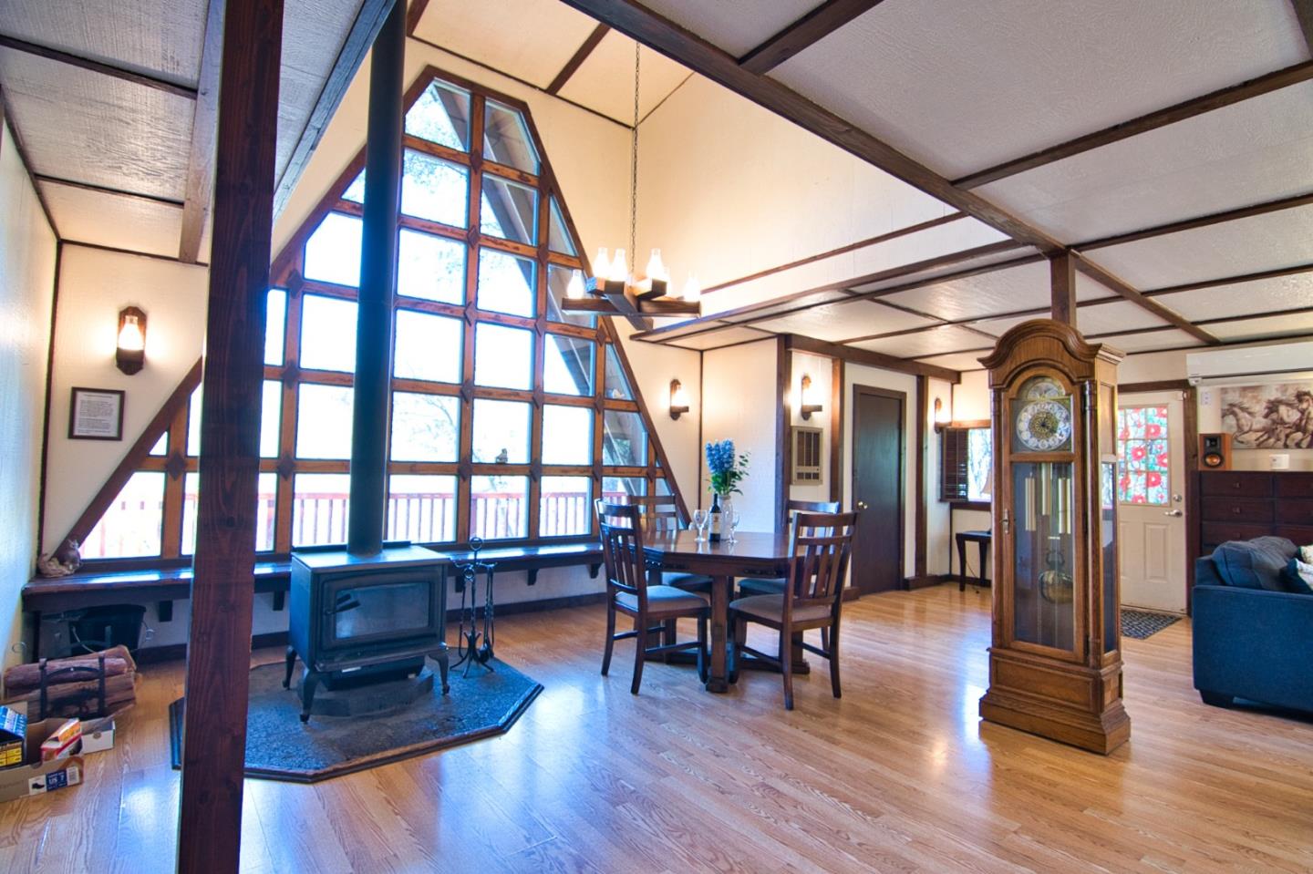 Detail Gallery Image 5 of 33 For 4540 Usona Rd, Mariposa,  CA 95338 - 3 Beds | 2/1 Baths