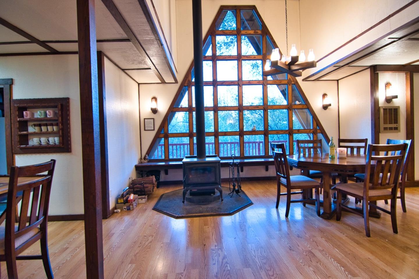 Detail Gallery Image 7 of 33 For 4540 Usona Rd, Mariposa,  CA 95338 - 3 Beds | 2/1 Baths