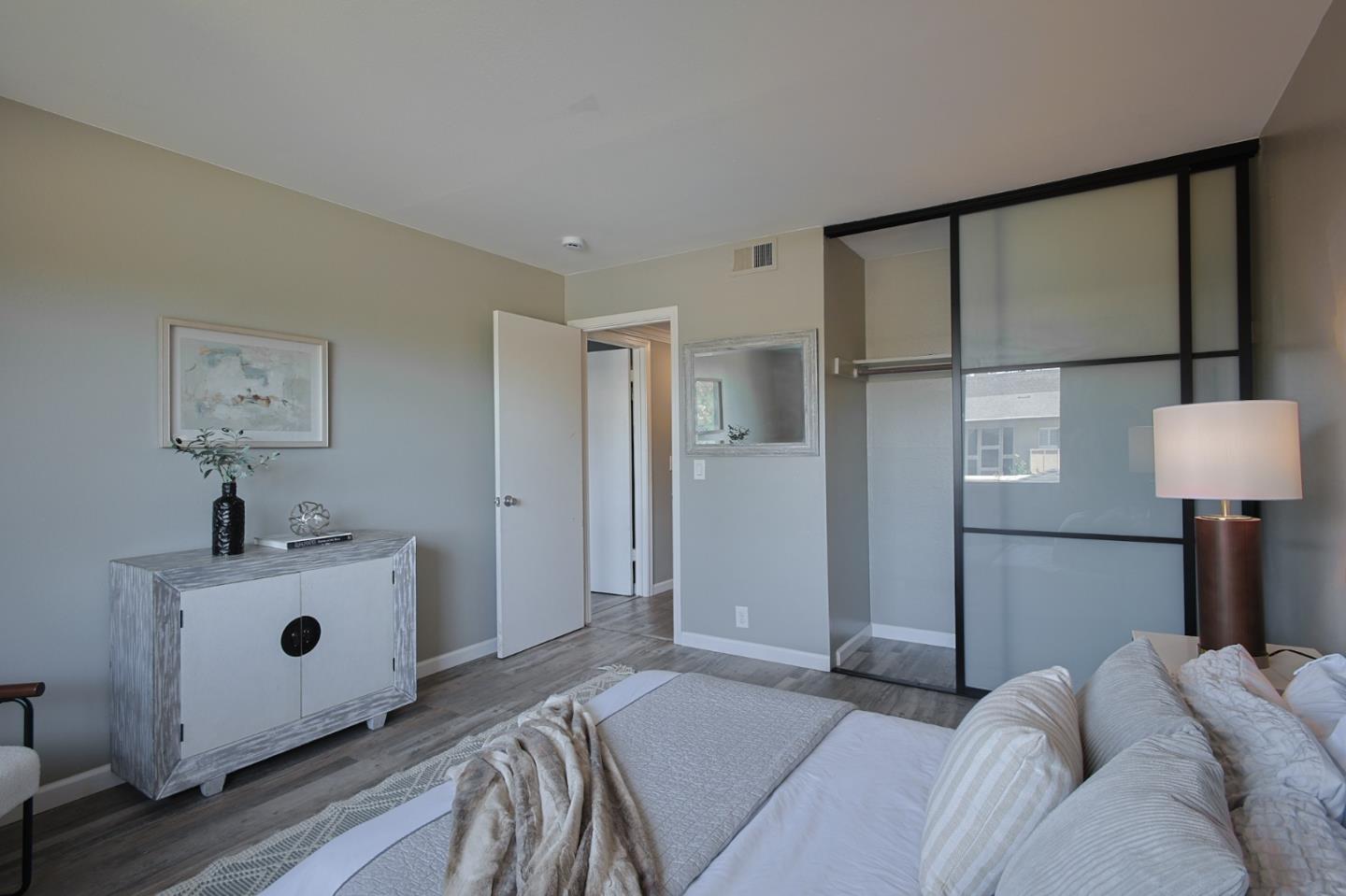 Detail Gallery Image 13 of 15 For 550 Toyon Ave #4,  San Jose,  CA 95127 - 2 Beds | 2 Baths