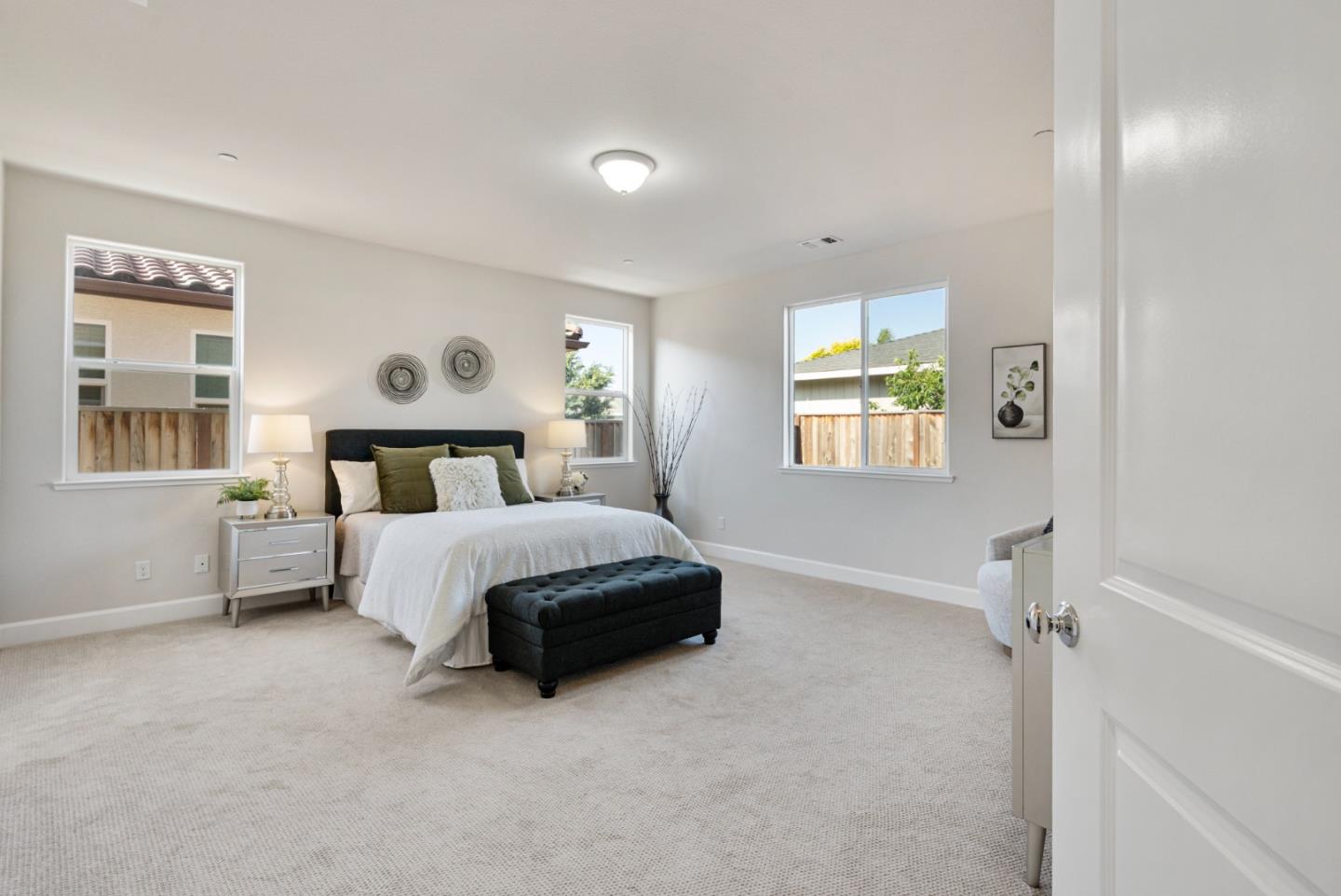 Detail Gallery Image 26 of 35 For 681 Segovia Dr, Hollister,  CA 95023 - 3 Beds | 3 Baths